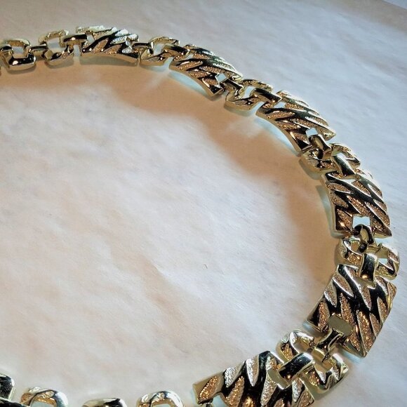 Satin & Polished Gold Finish Necklace - Picture 2 of 2